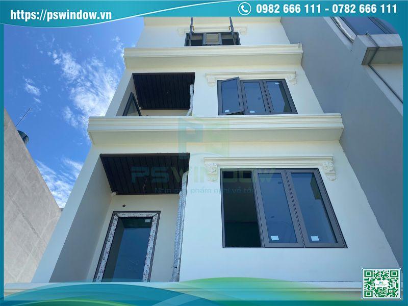 Cửa Maxpro màu champagne sang trọng, kính hộp cách âm cách nhiệt