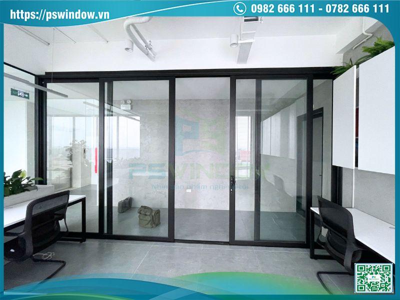 Cửa nhôm Xingfa màu đen 4 cánh mở lùa