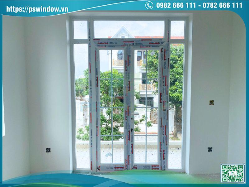 Cửa nhôm Xingfa màu trắng 2 cánh mở quay kính hộp nan nhôm
