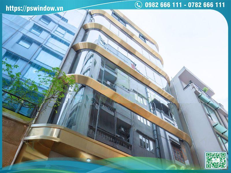 Mặt dựng kính cong cho công trình thương mại