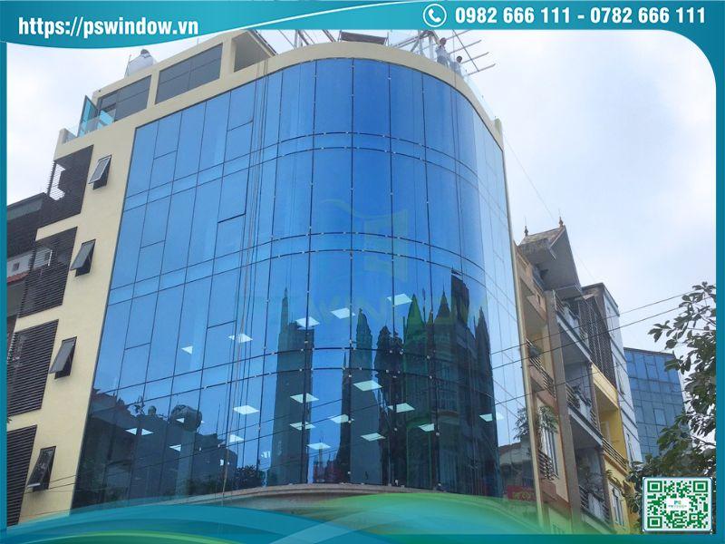 Pswindow thi công mặt dựng kính cong tại Hà Đông