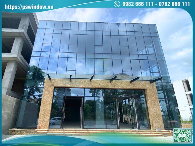 Tòa nhà đầu tiên với mặt dựng hơn 600m2 PSWINDOW hoàn thiện đầu năm 2025