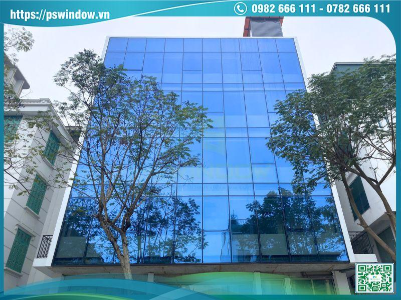 Vách mặt dựng sử dụng kính dán Solar control cách nhiệt tối ưu