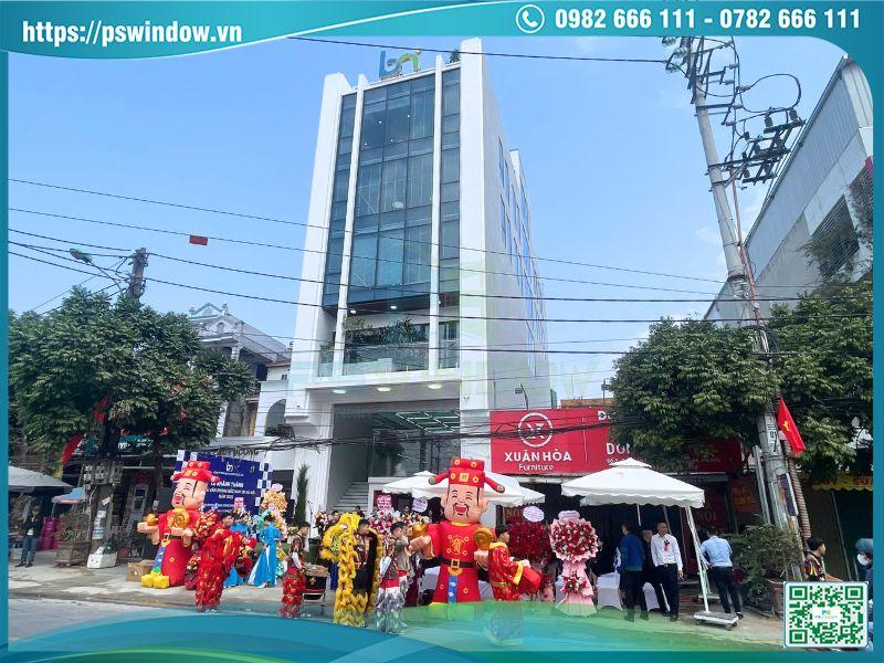Vách mặt dựng Xingfa hệ 65 giấu đố lắp đặt cho tòa nhà văn phòng