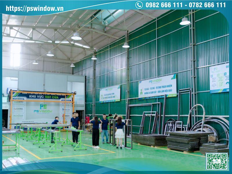 1 góc khu vực thành phẩm và kiểm tra KCS