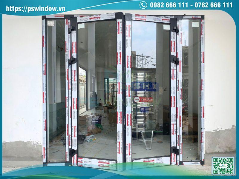Bộ cửa nhôm Xingfa xám đá kính hộp, phụ kiện Cmech tại công trình
