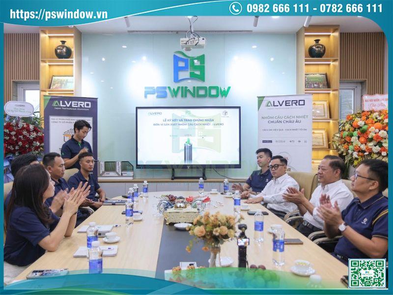 Buổi lễ ký kết và trao chứng nhận ĐVSX nhôm cầu cách nhiệt ALVERO cho PSWINDOW