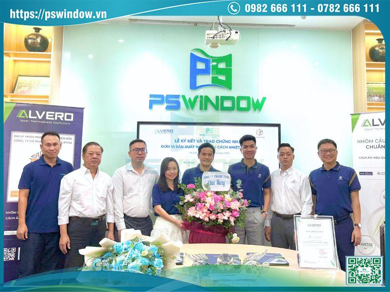 Đại diện PSWINDOW, Công ty XNK Trung Chính và Nhôm Thanh Tùng