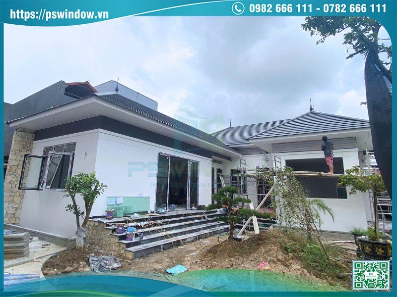 PSWINDOW lắp đặt cửa Xingfa xám đá cho nhà ở tại Hải Phòng